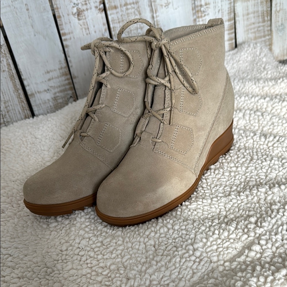 Sorel Evie Lace Wedge Boots Womens Size 8 Ancient Fossil